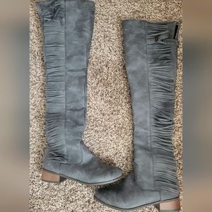 Low heal above the knee Boots